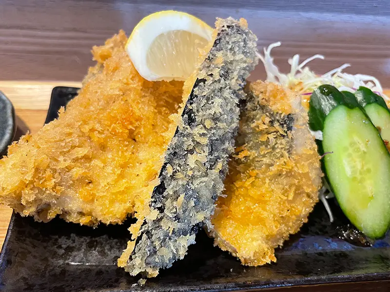 富津市定食屋波（なみなみ）の黄金アジフライ