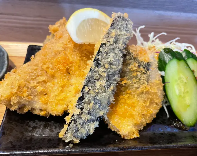 千葉県富津市の定食屋波なみなみの黄金アジフライ